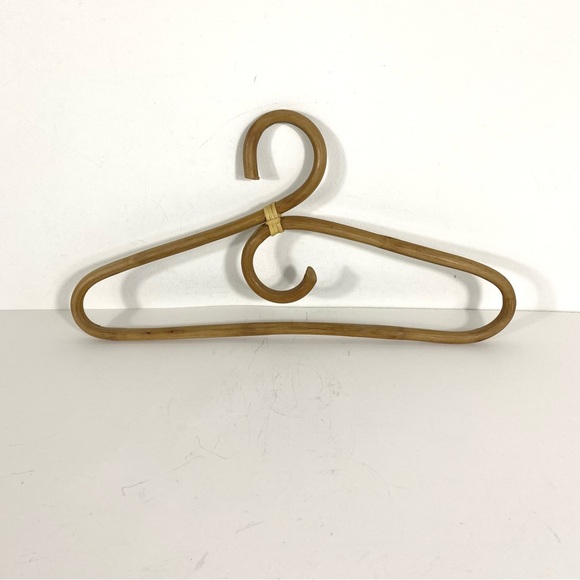 Vintage Bamboo Hangers Bent Curled - Set of 4 - Picture 5 of 5